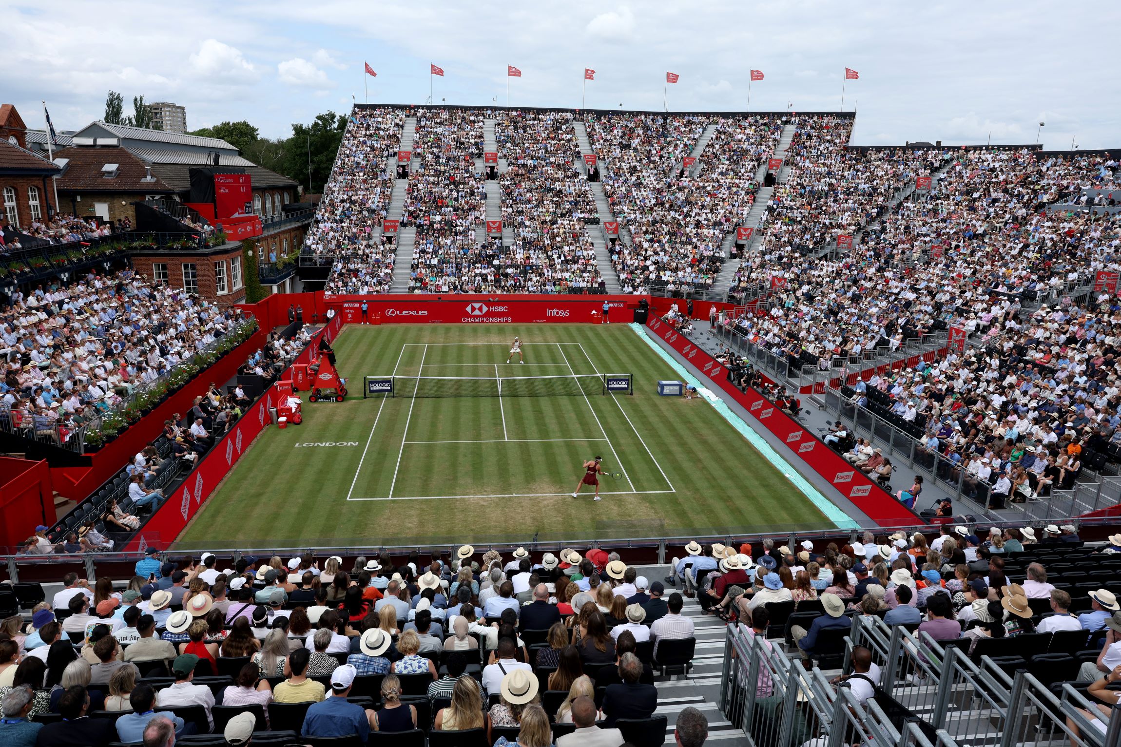 Overview of teh Andy Murray Arena at The Queen's Club during a match